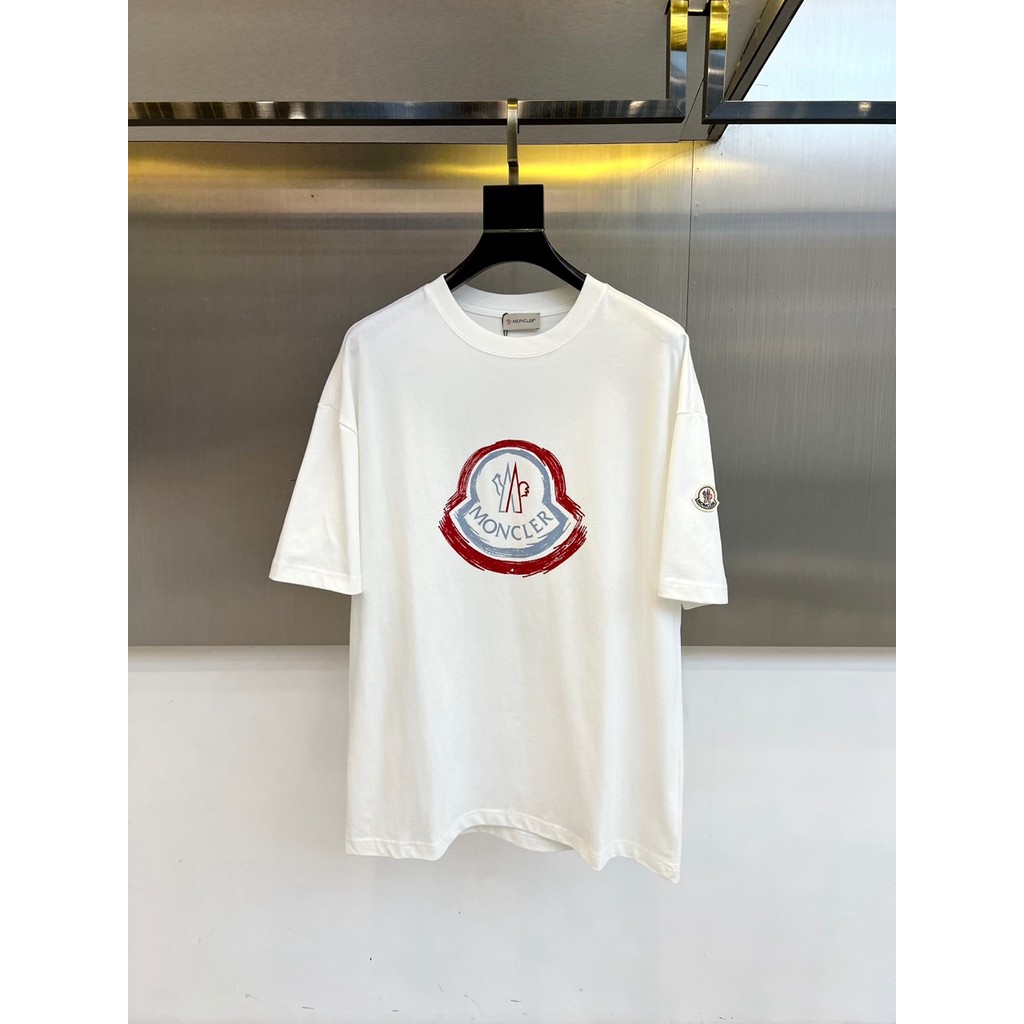 Áo khoác Moncler cổ điển nam nữ, thiết kế sang trọng cho streetwear