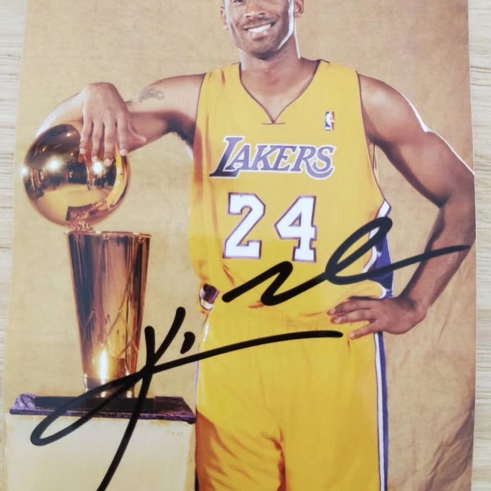 NBA Kobe Autograph Giấy phép nhượng quyền thương mại Muji Kobe Signature License NBA Kobe Signature 