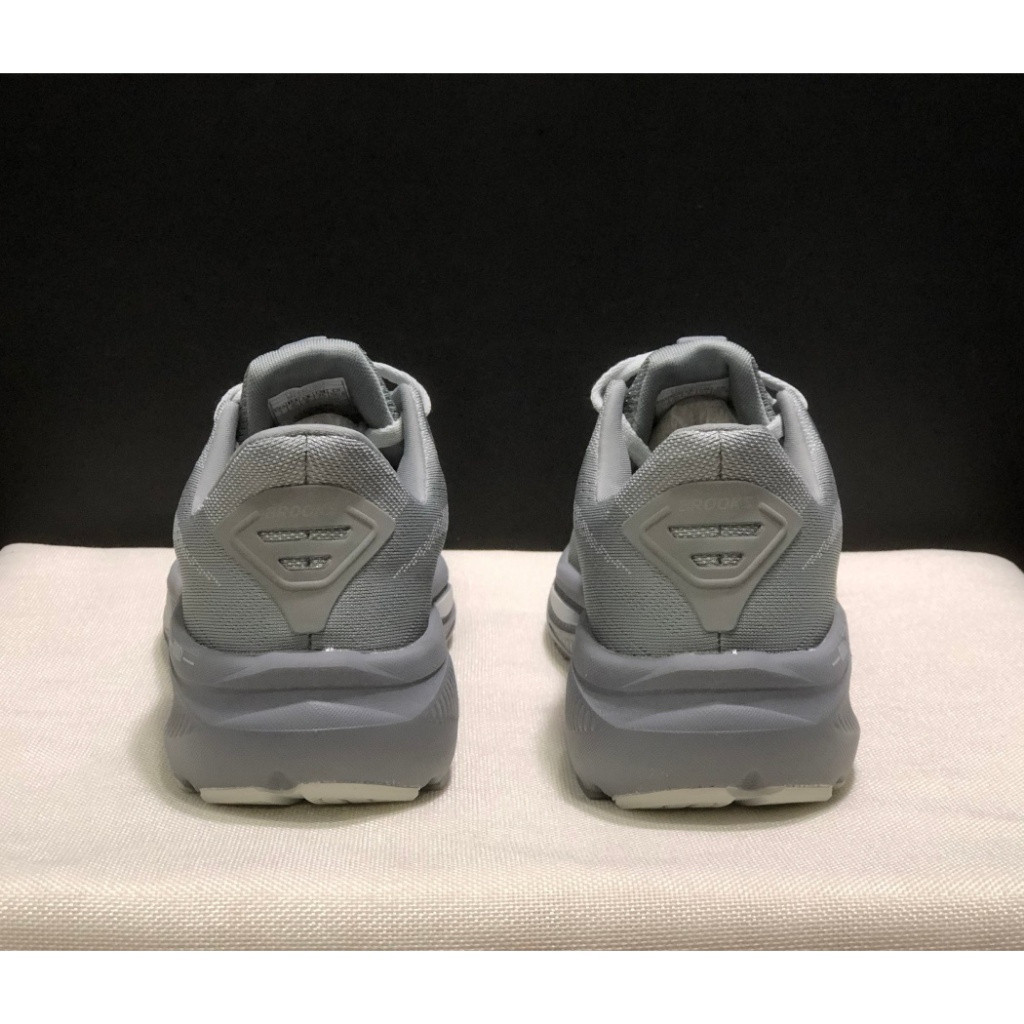 Giày chạy bộ The Brooks Ghost 17 - Chống trượt, nhẹ nhàng