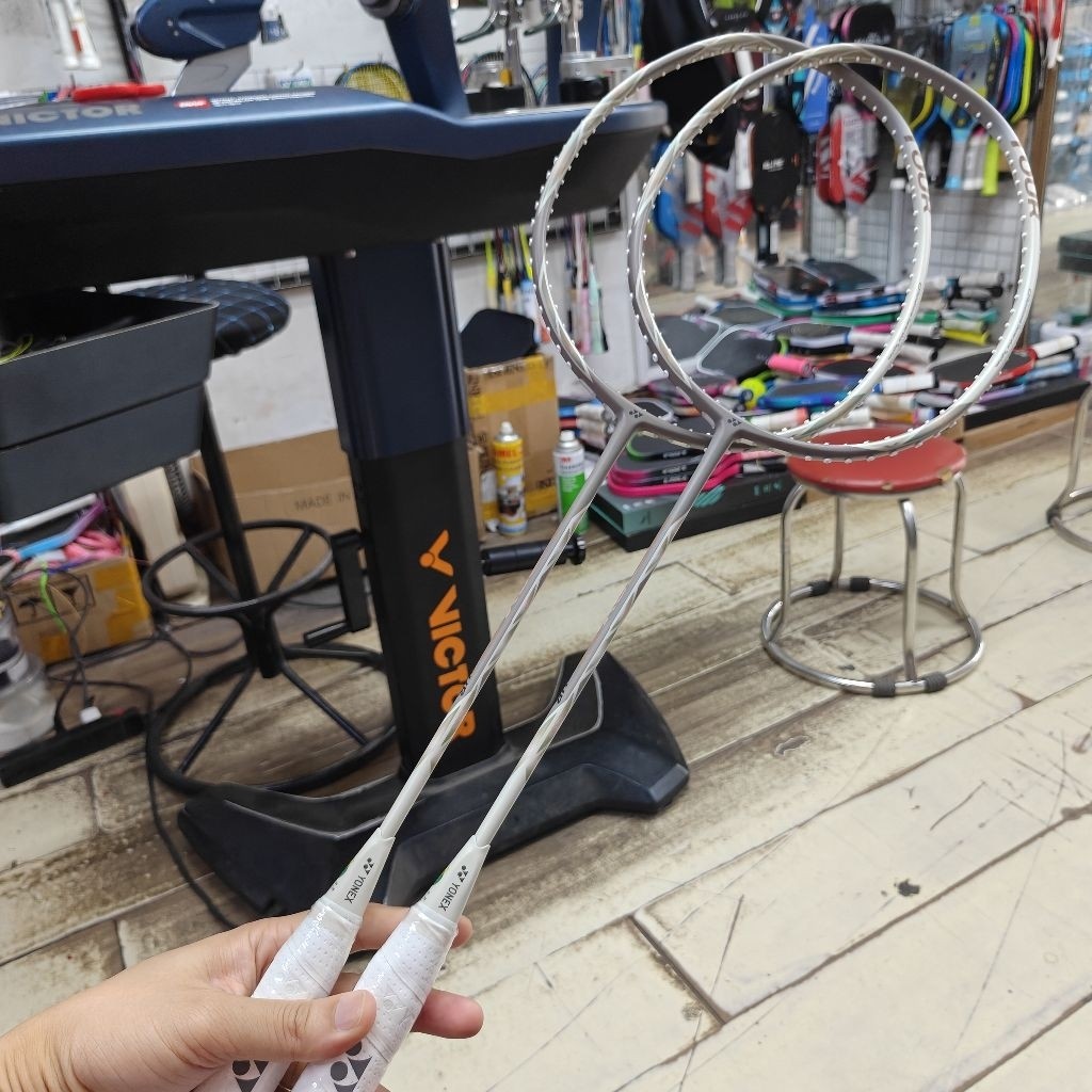 VỢT YONEX ASTROX 77 TOUR 4U5 2026 (Chính hãng)