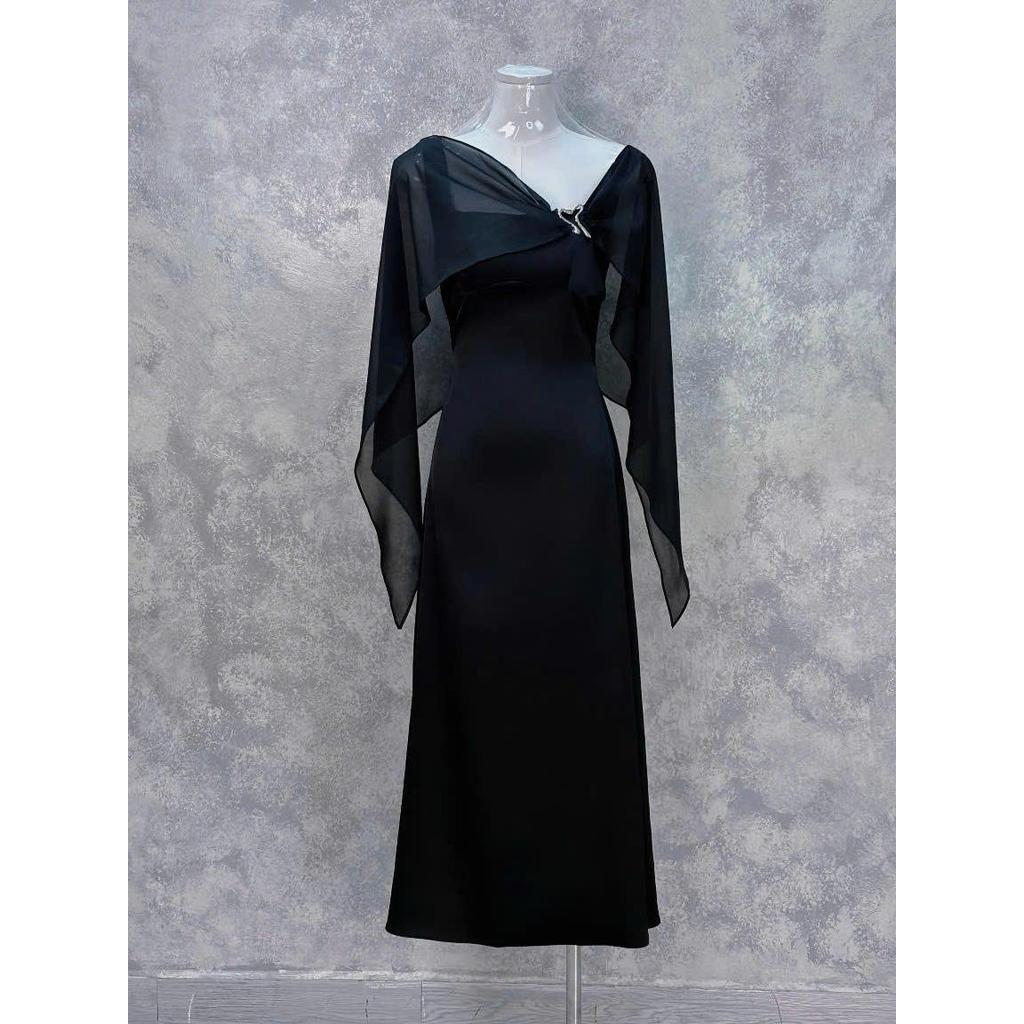 Đầm Nữ JOVEN Zura Silk Dáng Dài Phối Choàng Voan