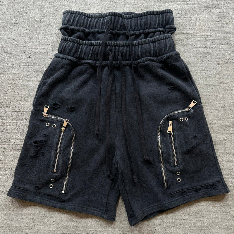 Mùa hè 2025 - Quần đôi style Dark Gothic và Y2K