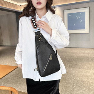 Mùa Xuân 2024 Phong Cách Mới Bán Chạy Túi Ngực Bán Chạy Túi Messenger Cao Cấp Cảm Giác Rãnh Trắng Túi Nữ Nhẹ