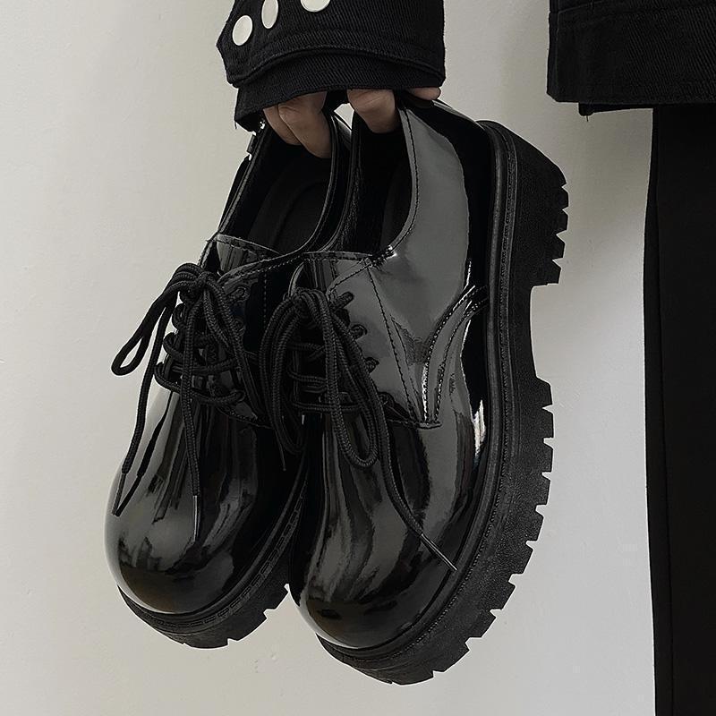 Sản phẩm mới Giày da có sẵn Giày hợp thời trang nam 2026 Mùa xuân đế dày Giày Derby mũi to màu đen Nâng cao tất cả các trận đấu Giày Martin thông thường20260118