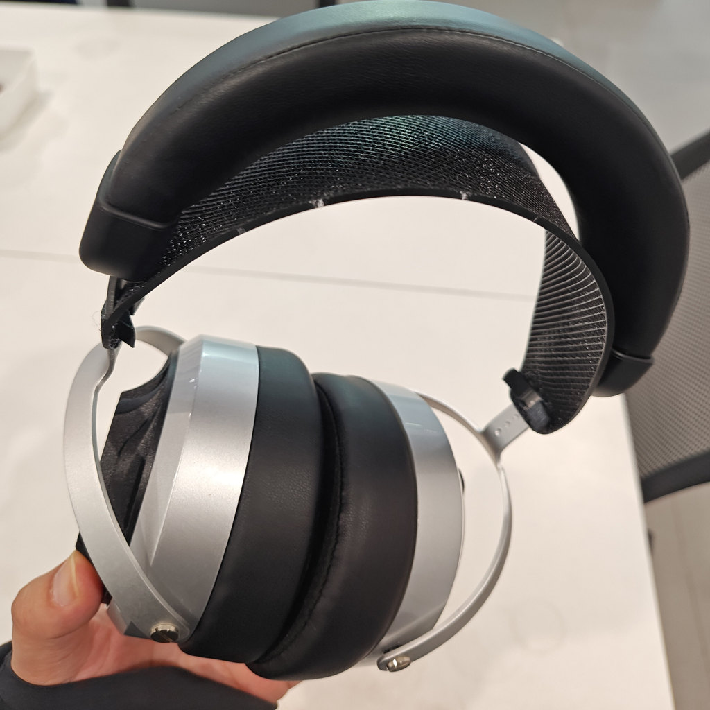 Hifiman he400se xs, Băng đô, Bảo vệ đầu, Giải nén