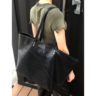 túi tote có khóa kéo túi tote to 2025 Phong Cách Mới Đơn Giản Cao Cấp Cảm Giác Túi Tote Dung Tích Lớn Thiết Kế Thích Hợp Tất Cả Trận Đấu Một Vai Di Động Túi Đi Làm