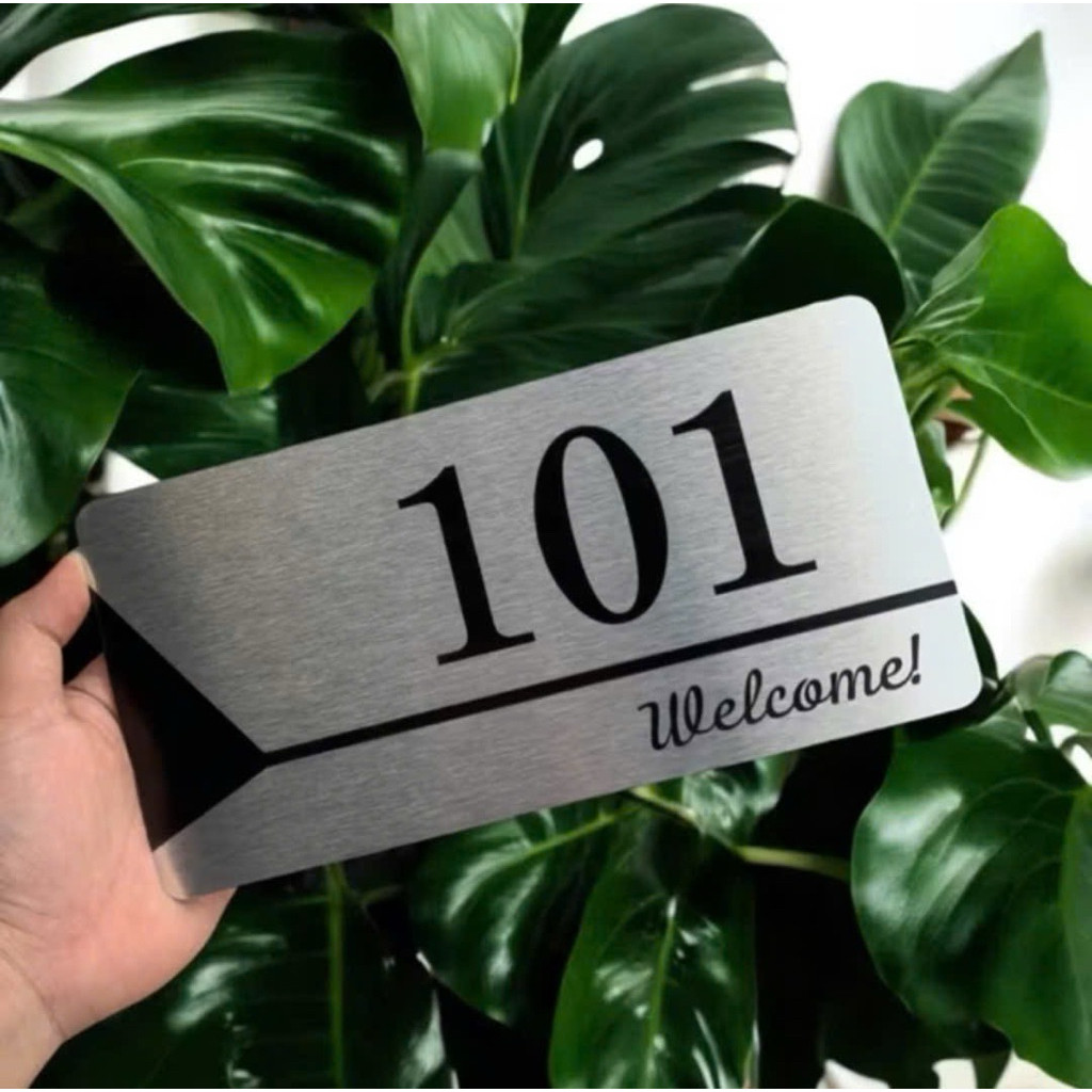 Biển số phòng chất liệu alu in uv theo yêu cầu có sẵn keo dính mặt sau, thiết kế và in mẫu theo yêu 