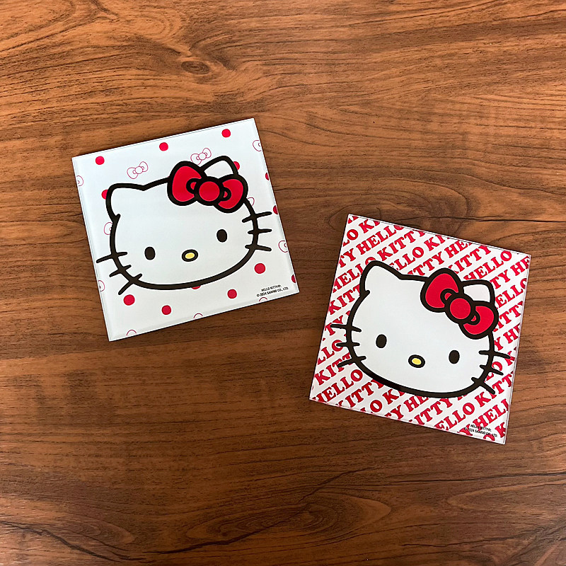 Đơn hàng ngoại thương bằng kính cường lực Hello Kitty Hello Kitty Hello Kitty