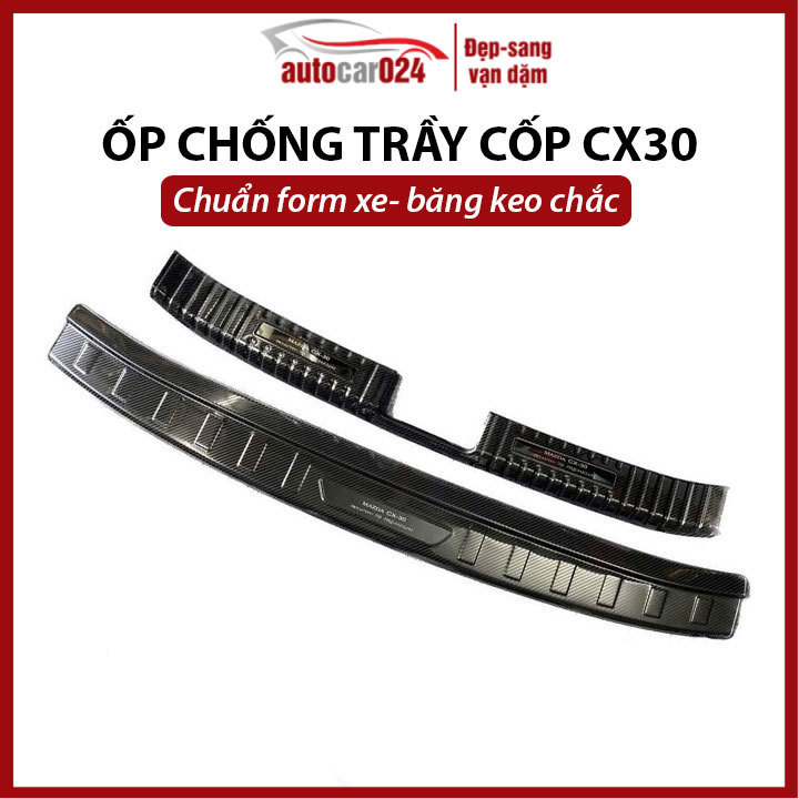 Ốp chống trầy cốp Mazda CX-30, CX30 2021-2022-202302024-2025 vân cacbon sáng bóng