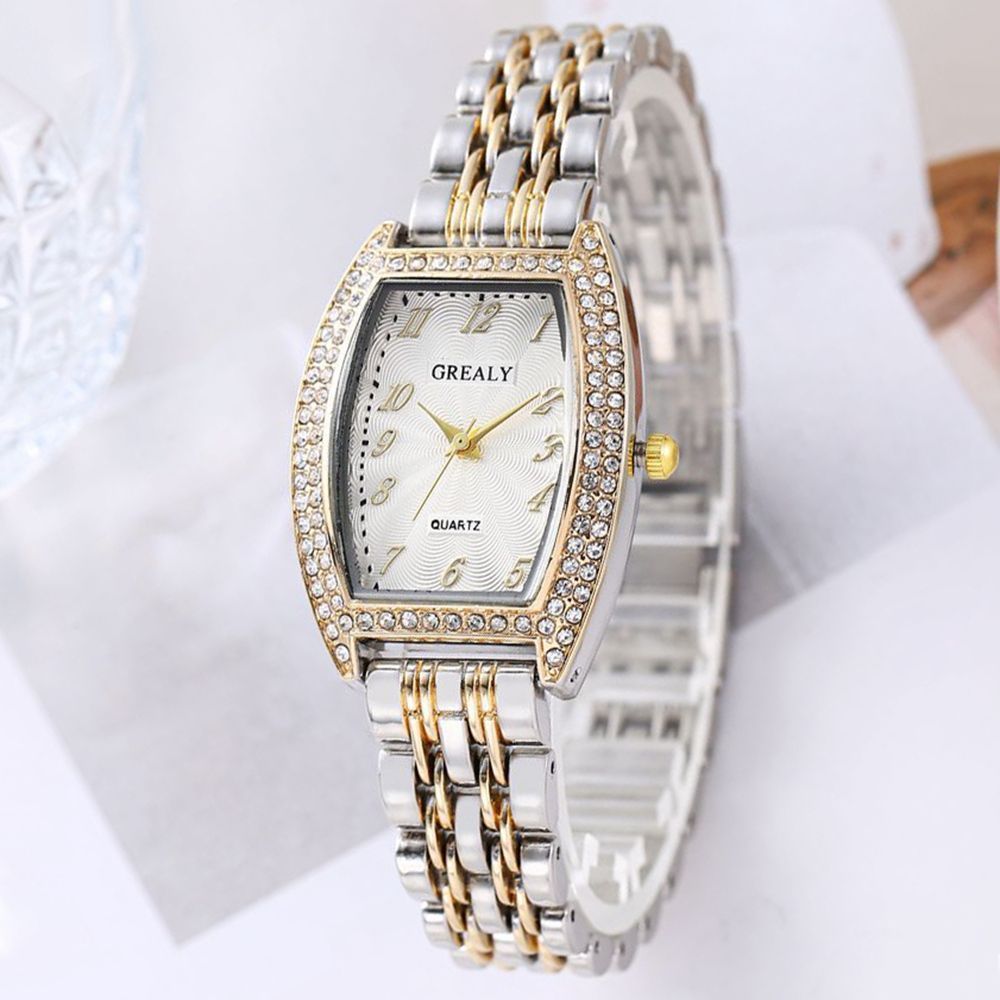 Sản phẩm mới Đồng hồ nữ có sẵn Đồng hồ đeo tay hình thùng kim cương giả sang trọng Đồng hồ nữ thời trang Đồng hồ thạch anh tỷ lệ kỹ thuật số đơn giản20260323