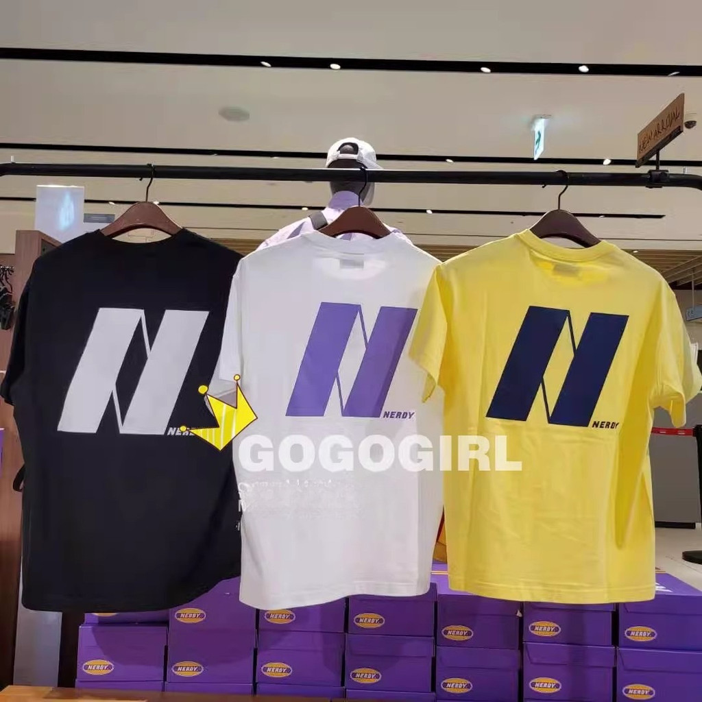 Nerdy Áo Thun Nam Nữ Phong Cách Mới Với Logo Trang Bức