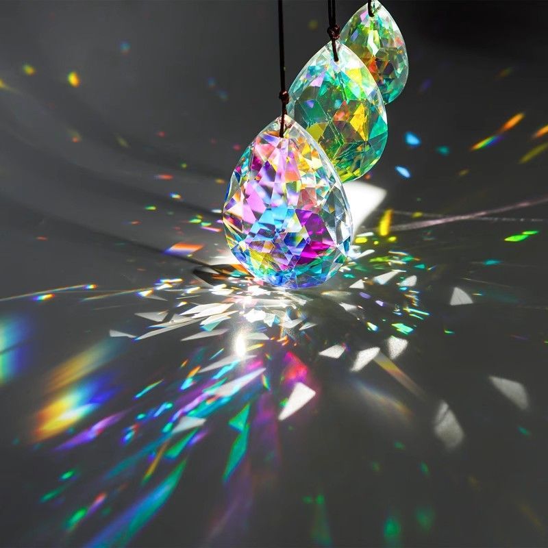 Mẫu mới năm 2026 Sun Catcher Phantom Color Angel Teardrop đầy màu sắc Crystal Prism Sun Catcher Rain
