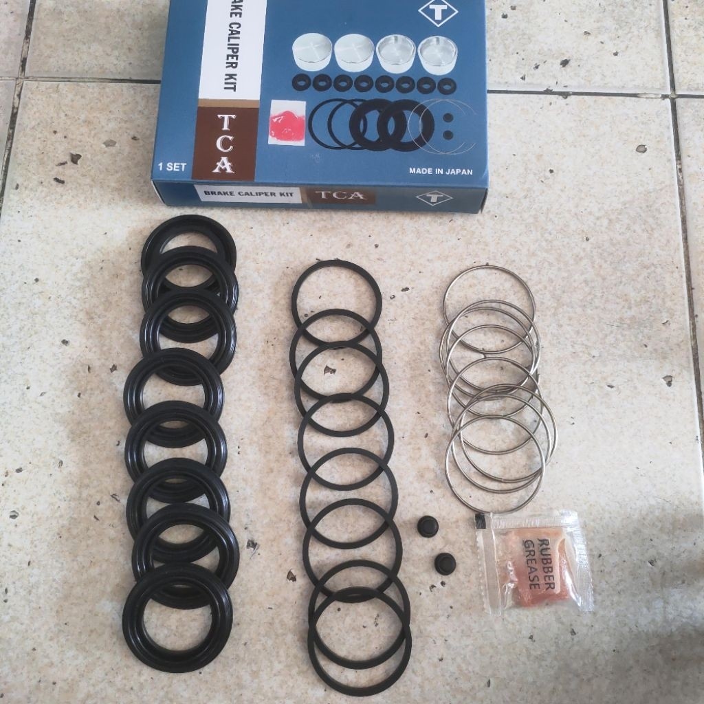 Chụp bụi đĩa thắng trước Toyota Fortuner/Hilux/Hiace/4runner …2006-2022Made in Japan Cao cấp