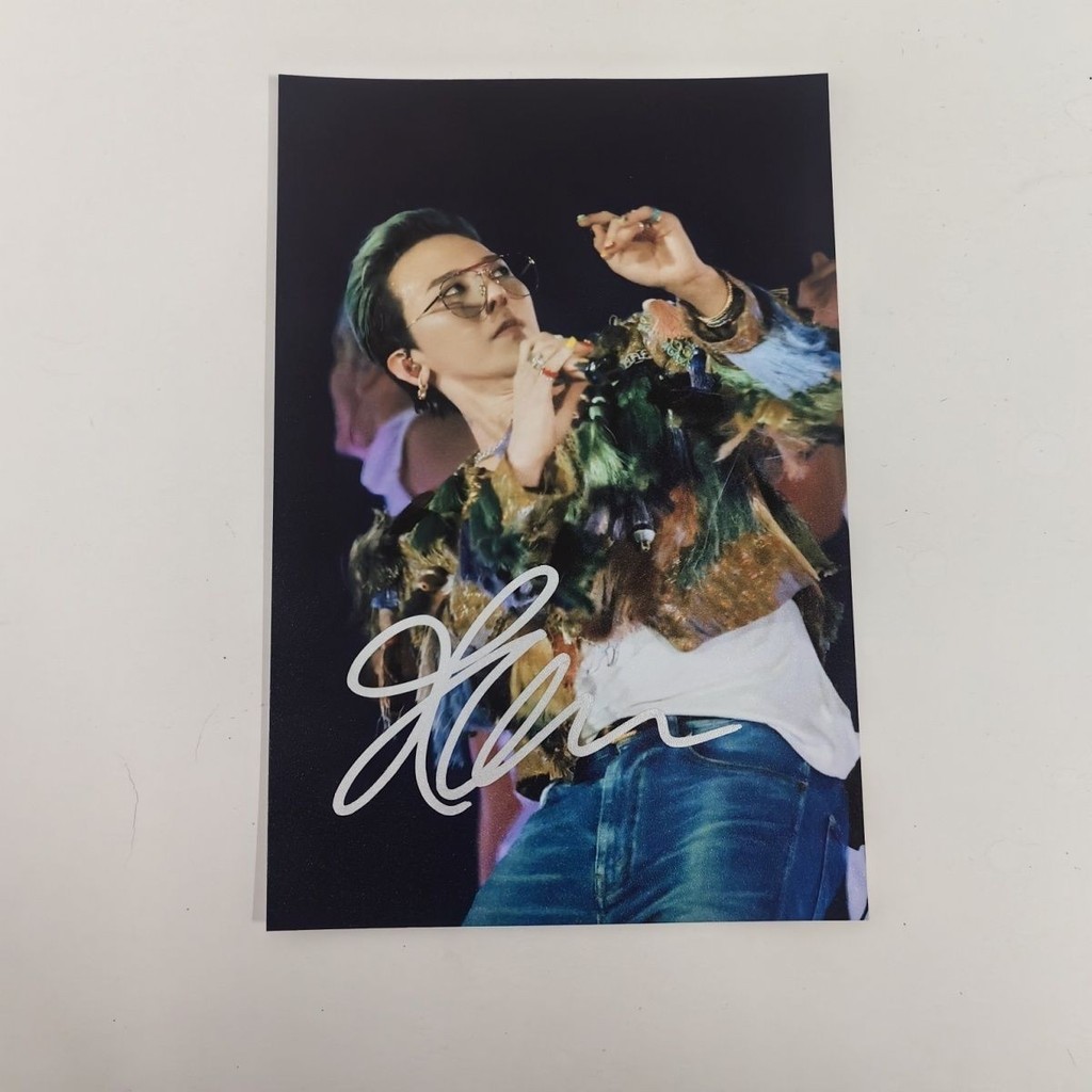 Kwon Ji-Dragon Autographed License Kwon Ji-Dragon Autographed Kwon Ji-Dragon Ngoại Vi Trung Thực 20c