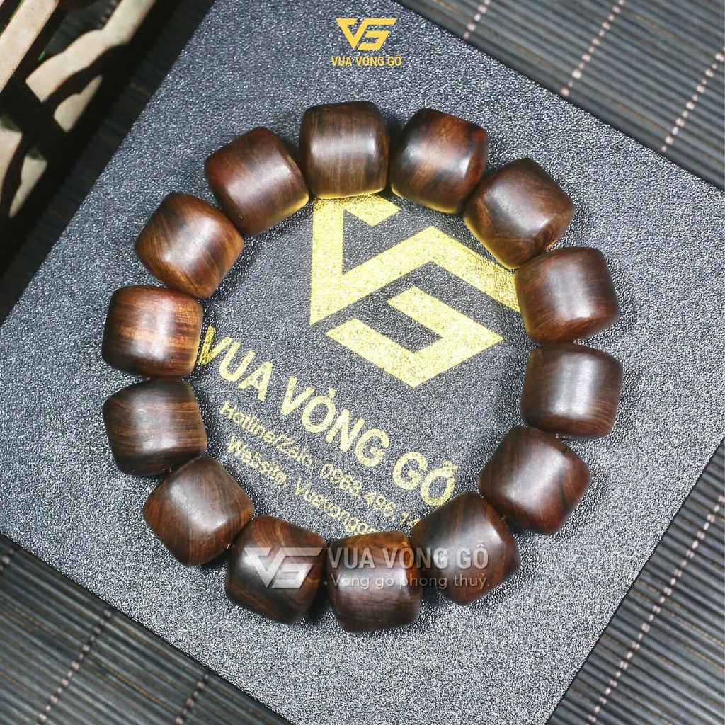 Vòng Gỗ Bách Xanh Mộc Châu Chìm Nước Kiểu Lu Thống – Gỗ Già Nhiều Dầu, Thơm Tự Nhiên | Vua Vòng Gỗ