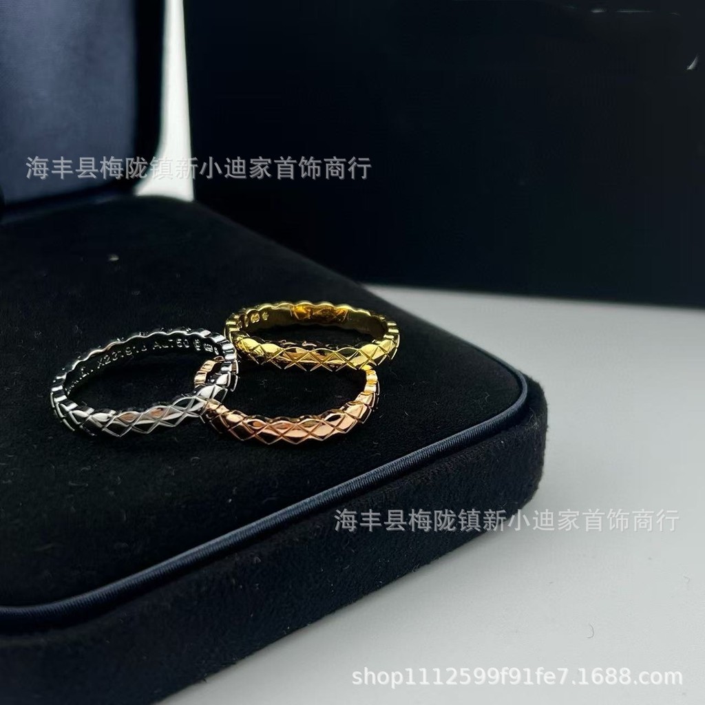 V Golden Diamond Ring INS Simple Design Versatile Fine Diamond Pattern Ring