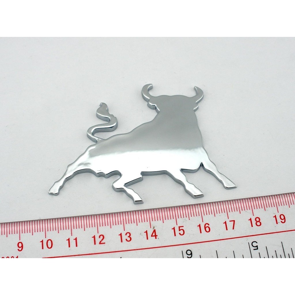 Biểu tượng Chrome Bull 3D, Huy hiệu Decal ô tô bằng kim loại bạc, Thiết kế Bull sạc, Nhãn dán trang 