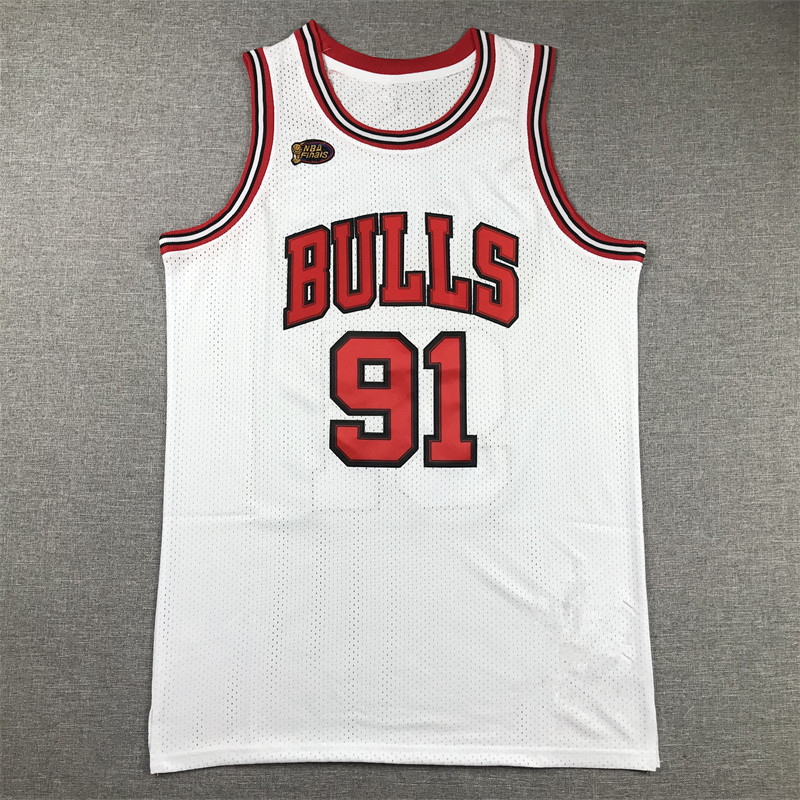 Áo bóng rổ Bulls phiên bản giới hạn với họa tiết Rodman thêu.
