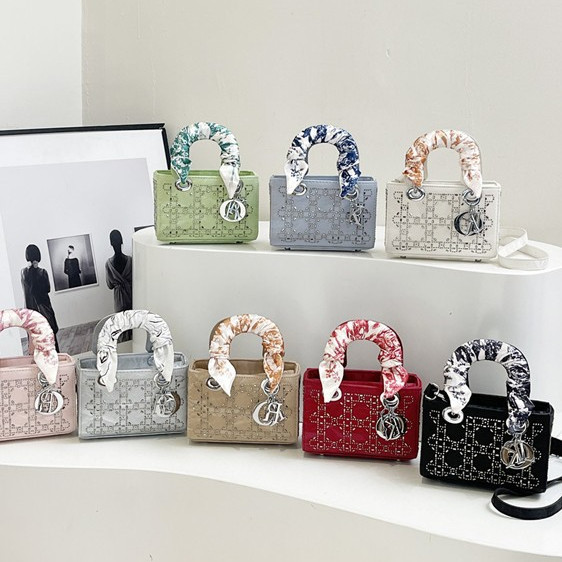 Túi Dior đính kim cương giả | Ví đeo chéo & tay cầm 3 chiều | Túi xách da PU sang trọng có khăn lụa 