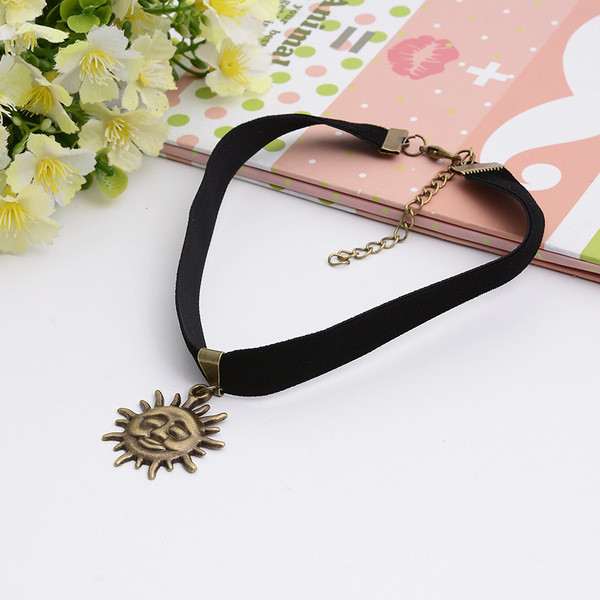necklace silver necklace pearl necklace Dây chuyền chocker nữ retro velvet xương đòn, thiết kế châu 