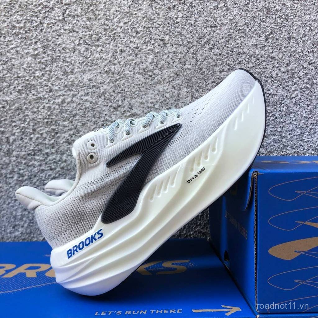 Giày chạy bộ Brooks Glycerin Max với đệm Marathon và đế dày