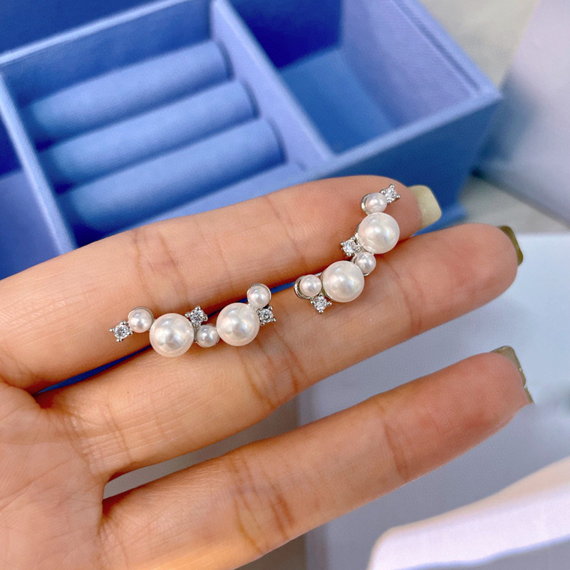 JDFF White Moonlight925Silver earrings for women, Korean and Japanese fashion design, pearl earrings