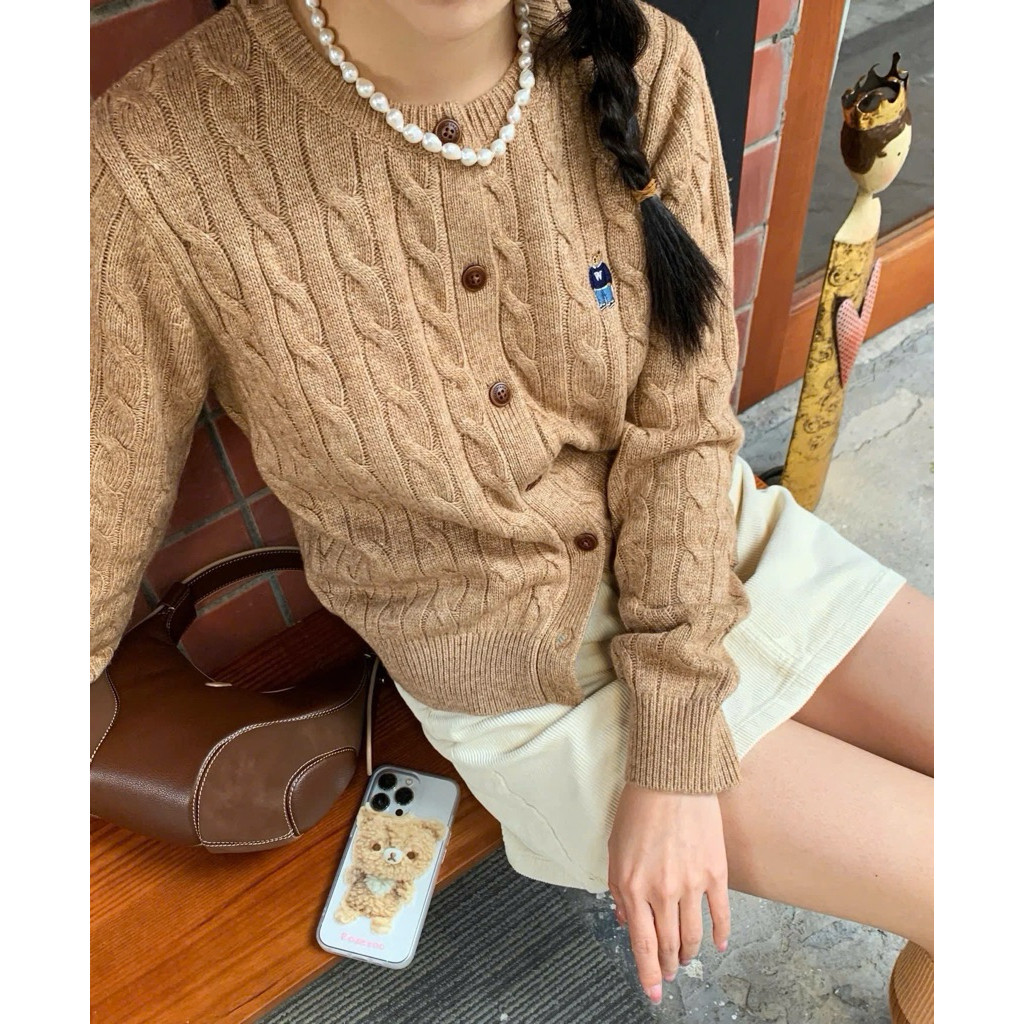 Có sẵn - Áo cardigan WHOAU
