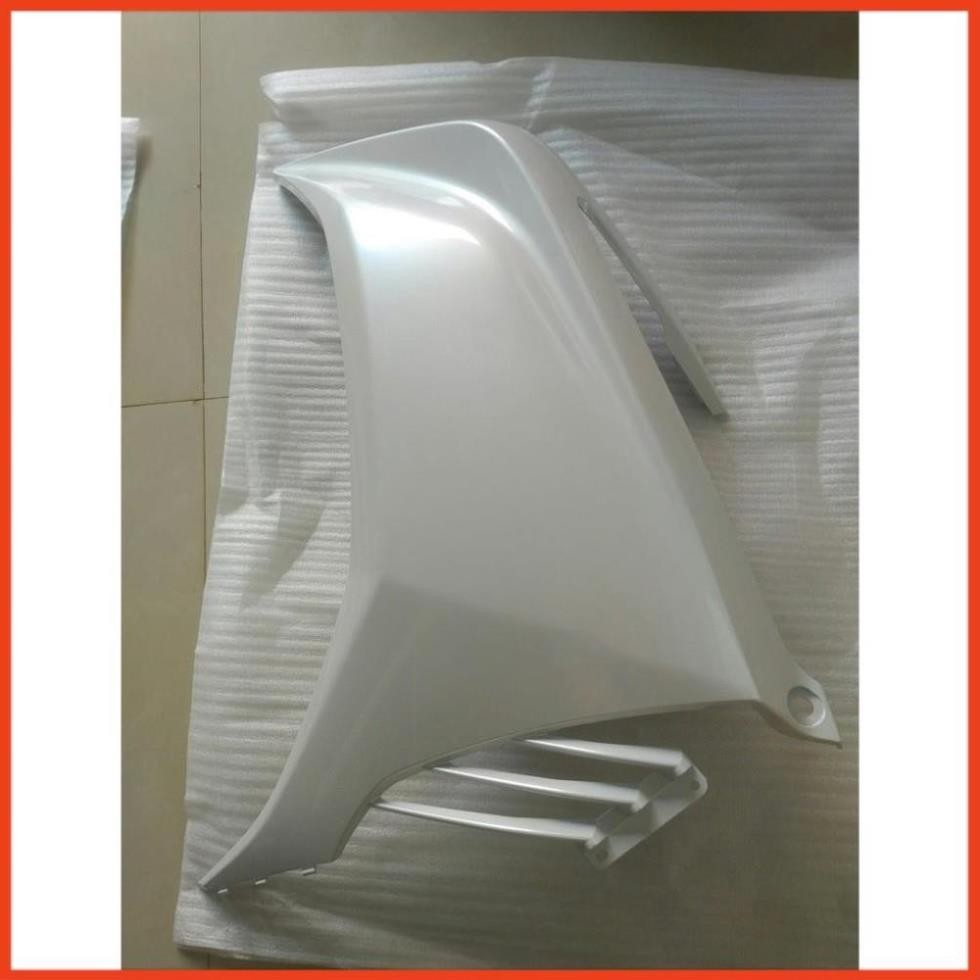 Cặp cánh bửng exciter 135 5 số, cánh yếm 135 5 số chính hãng YAMAHA trắng