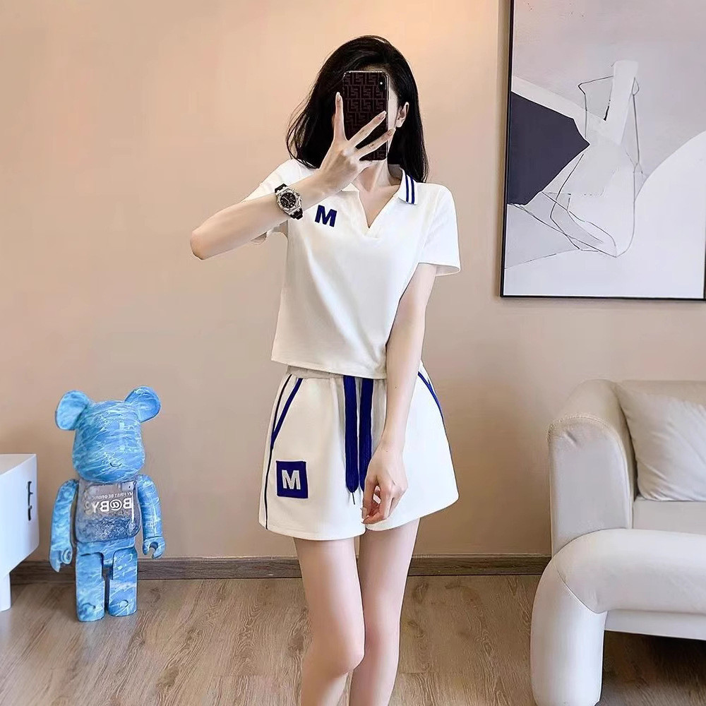 Bộ đồ thể thao nữ phong cách Chanel, phù hợp mùa hè, set áo và quần