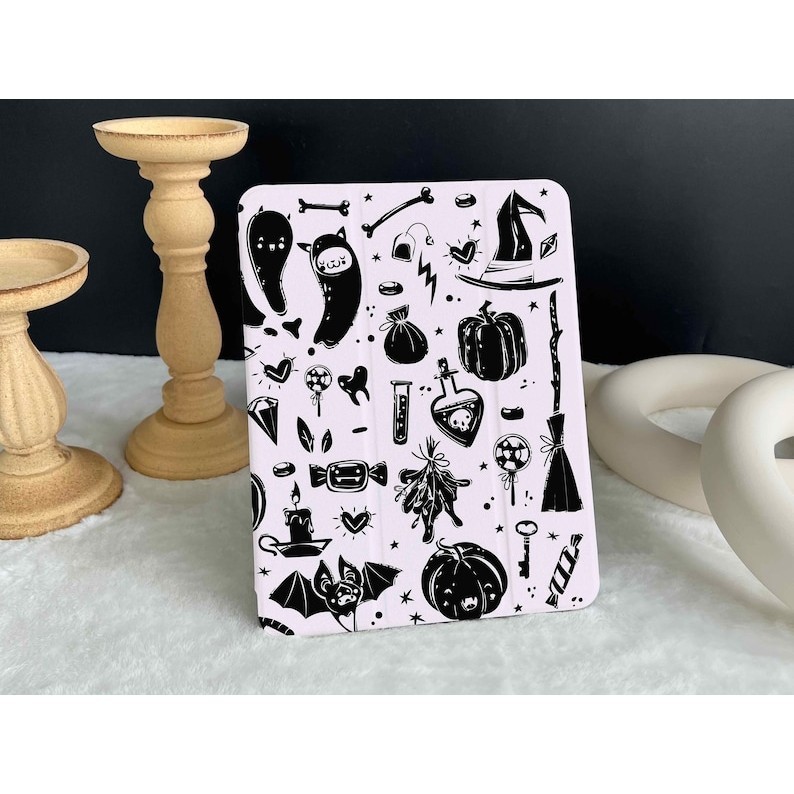 Ốp lưng Halloween Graffiti iPad, iPad Air 5 2022 iPad Pro 12.9 '' 2021 iPad Mini 6 ốp lưng iPad 9.7 