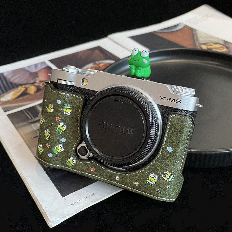 Phim hoạt hình hoạt hình Little Frog Green Leather Case Thích hợp cho Fuji XA7 / XA10 / XA20 Nikon Z