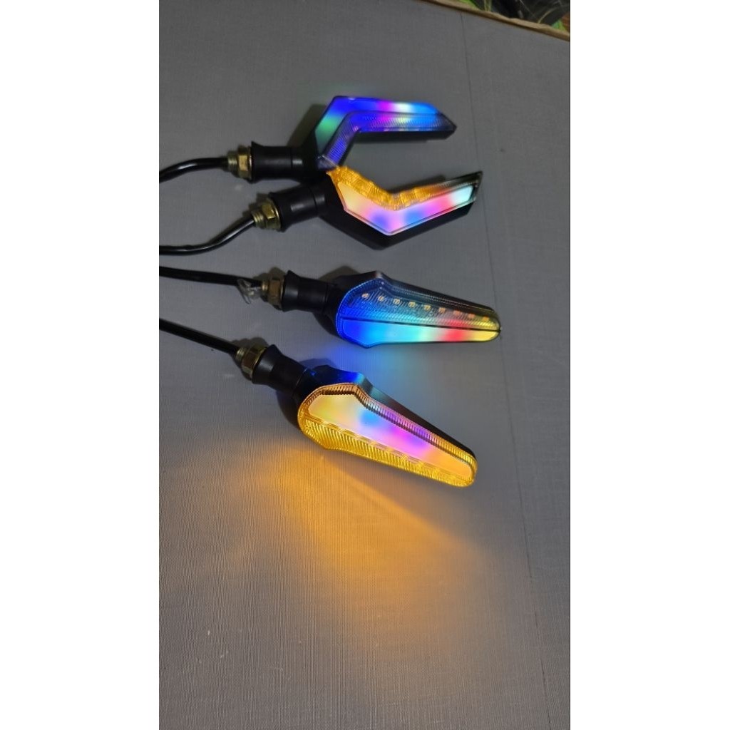 xi nhan 7 màu l21 và xi nhan z hàng đẹp giá chất lắp cho xe điện