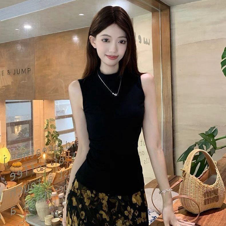 Set Áo Yếm Đen Không Tay Dành Cho Nữ, Ôm Dáng, Chân Váy Midi In Hoa Bộ Thời Trang Mùa Hè Mới - Hàng Order | BigBuy360 - bigbuy360.vn