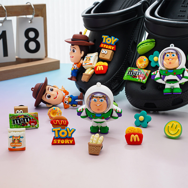 Phụ kiện giày lỗ Câu chuyện đồ chơi ba chiều Buzz Lightyear Khóa giày Woody Thích hợp cho khóa giày 