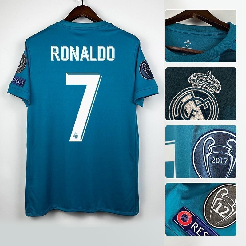Retro: Áo bóng đá sân khách 17-18 Real Madrid