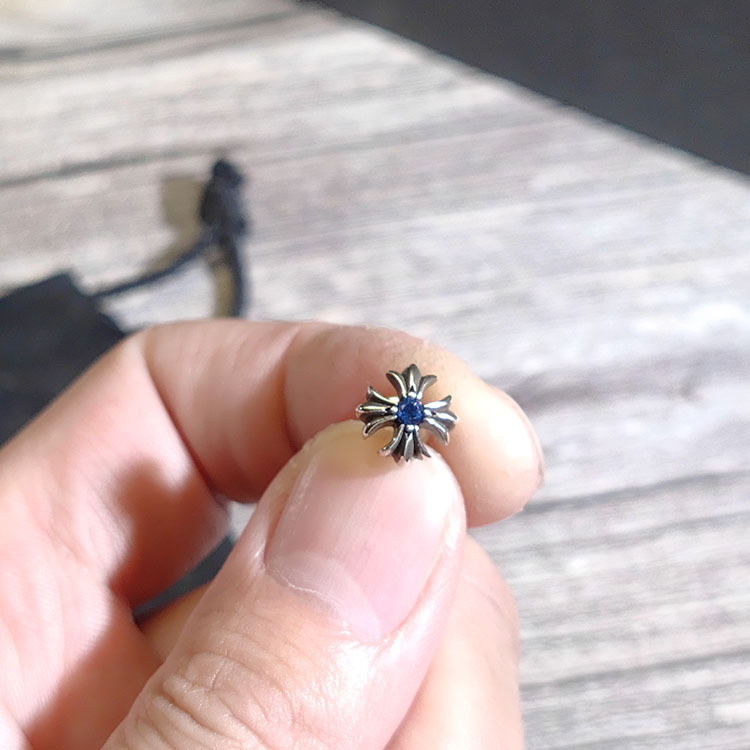 Cross earrings925Silver hand-set diamond vintage punk hip-hop personalized earrings for men and wome