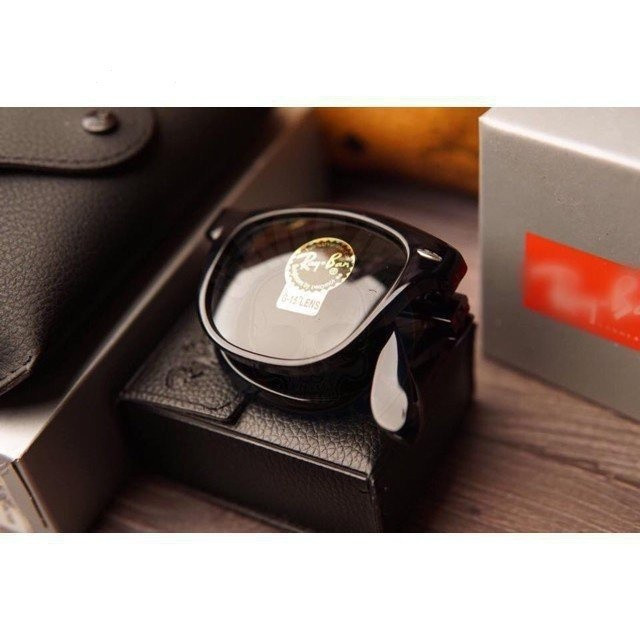 Kính râm phân cực Wayfarer Ferrari và Hzh5 có thể gập lại