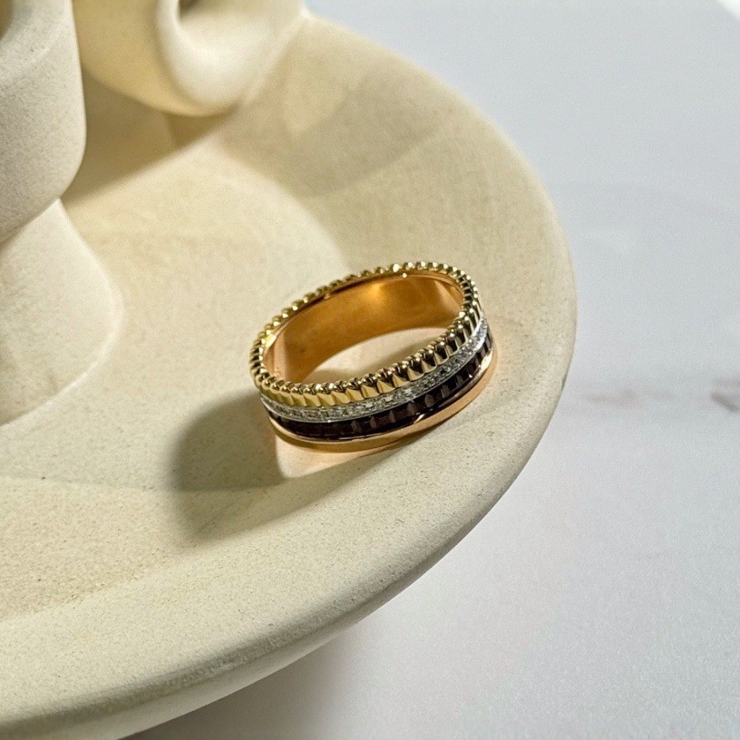 V Gold Quatre Classic Couple Rings for Men and Women Index Finger Rings18K Rose Gold Valentine's Day