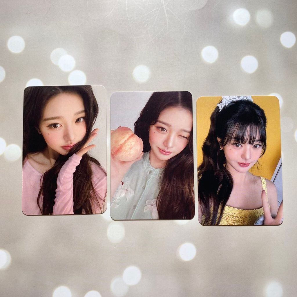 AMUSE Zhang Yuanying official card genuine small card ive endorsement card, Biye yellow clothes hold