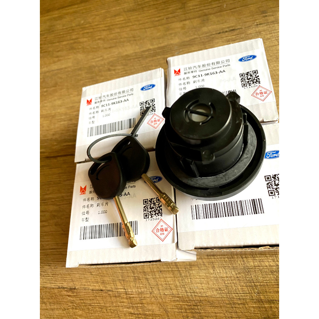 NẮP THÙNG DẦU FORD TRANSIT JMC