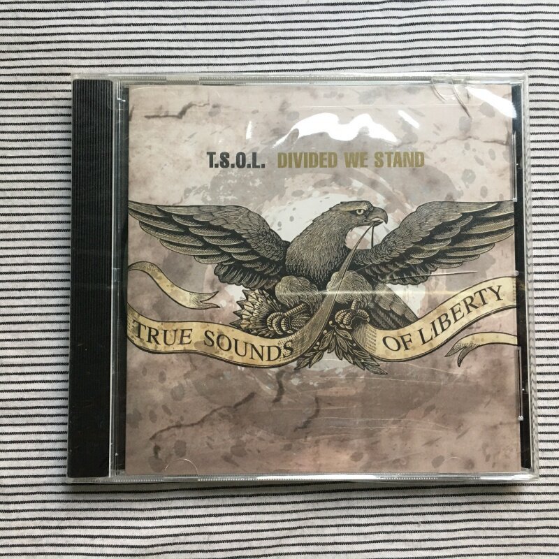 (hoàn toàn mới) TSOL - Divided We Stand CD youzi