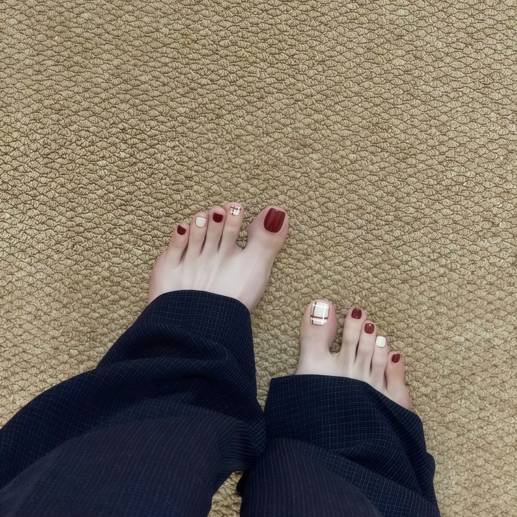 J109-Mùa Hè Màu Kẻ Sọc Đỏ Đeo Móng Tay Sang Trọng Màu Sắc Tương Phản Làm Trắng Da Móng Chân Có Thể T