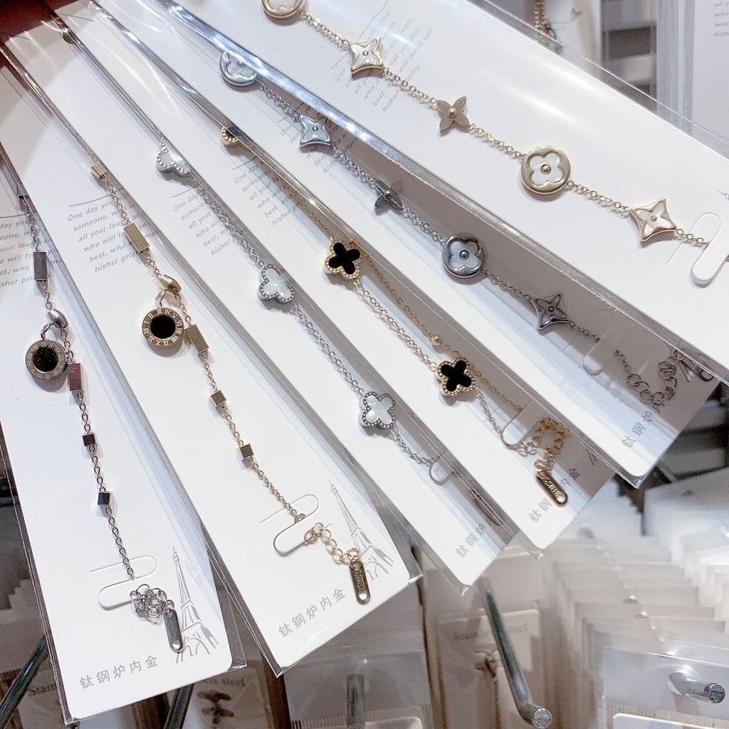 Hot Sale#[Can be worn in the shower without fading]Big Brand Titanium Steel Four-Leaf Clover Women's