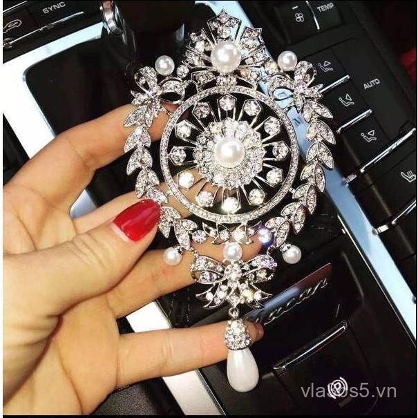 Vương miện cao cấp kim cương thật, phong cách retro như Jun Ji Hyun