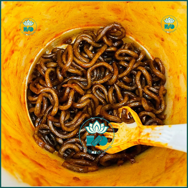 ì trộn siêu cay MAMEE GHOST PEPPER