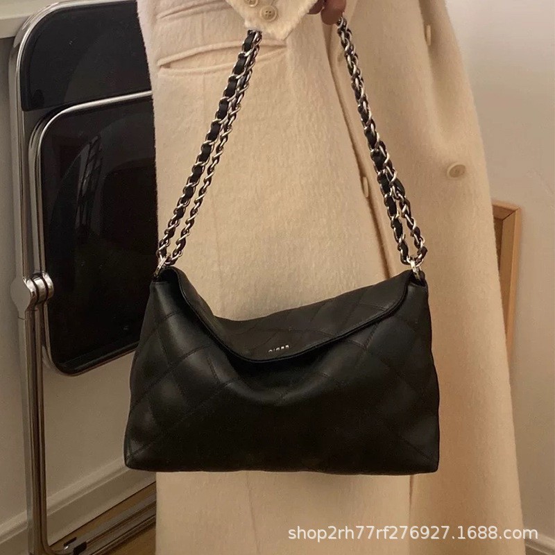 FERIA New Classic Fashion Versatile Chain Quilted Shoulder Pillow Bag for Women