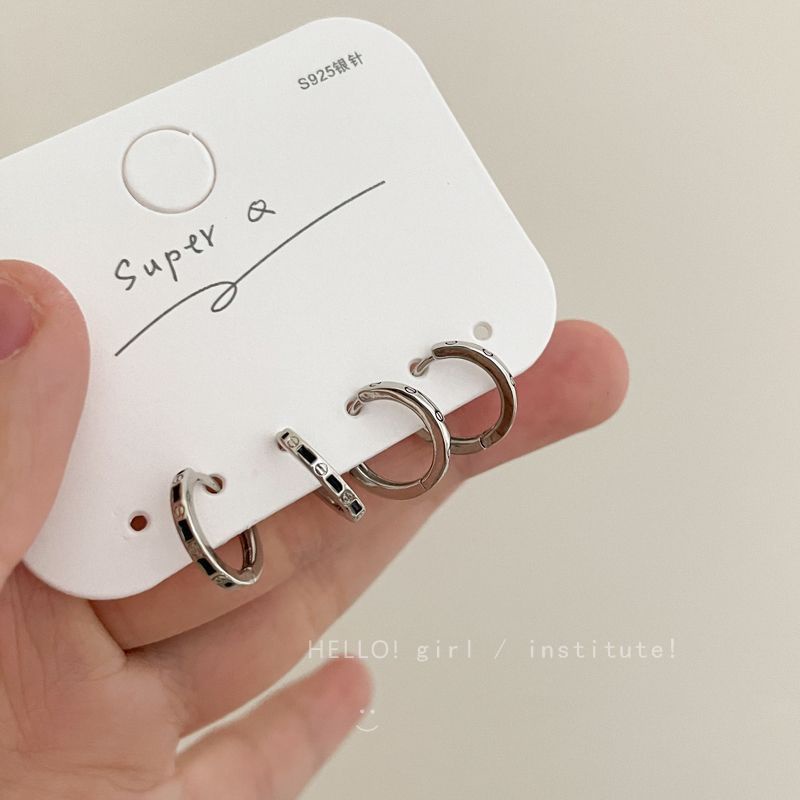 Bộ Khuyên Tai Vòng Nhỏ Đơn Giản Phong Cách Hàn Quốc