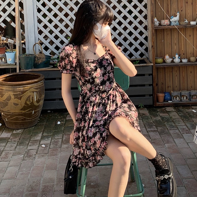 Đầm Chiffon Ngắn Tay Cổ Vuông Họa Tiết Hoa Xinh Xắn Thời Trang Mùa Hè