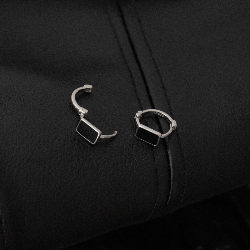 Bông Tai Hình Vuông Nhỏ Màu Đen Phong Cách punk Hiphop Đường Phố Cá Tính Dành Cho Nam Và Nữ