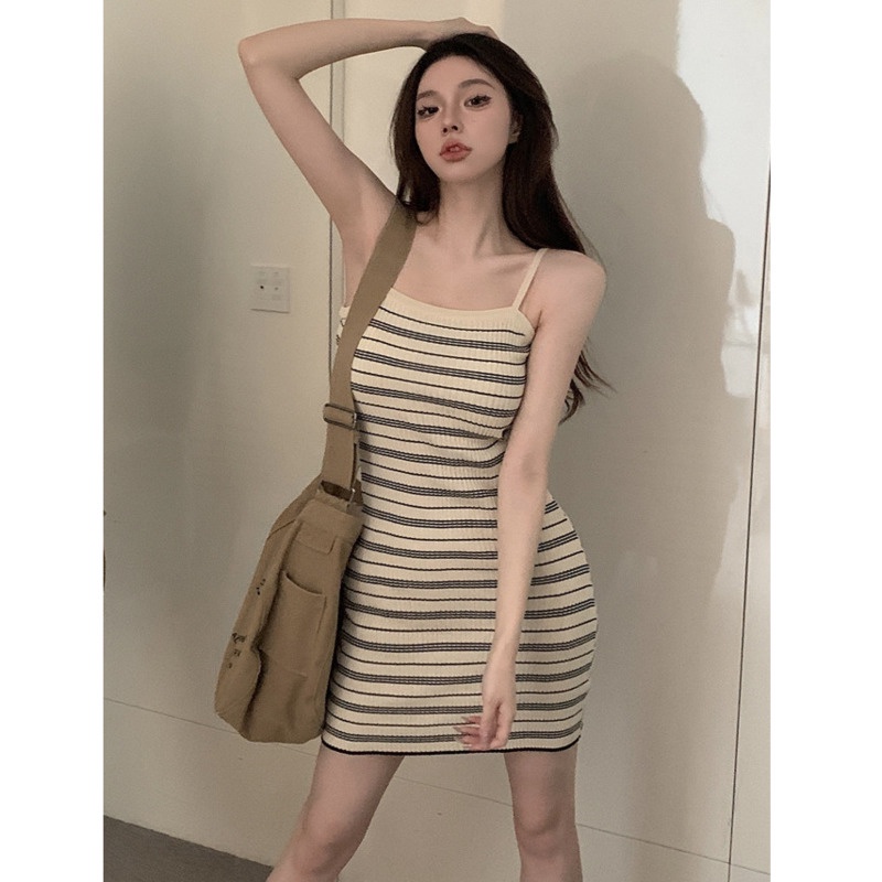 Đầm Dệt Kim Sát Nách Dáng Ôm Kẻ Sọc Thời Trang Cho Nữ